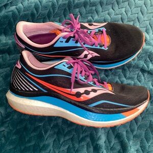 Saucony women’s size 11 running shoe